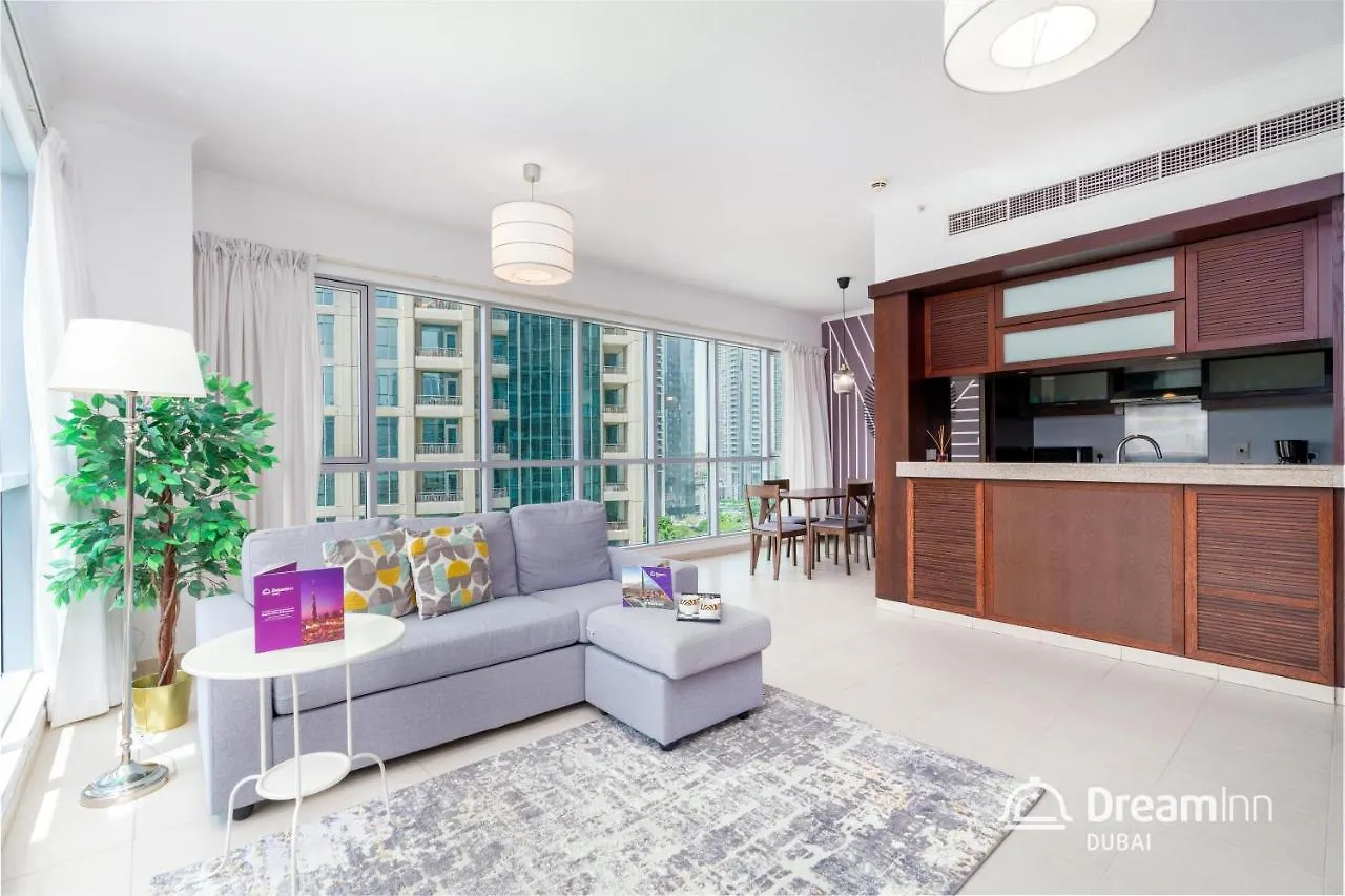 Dream Inn Apartments - Burj Residences Burj Khalifa View ドバイ アラブ首長国連邦