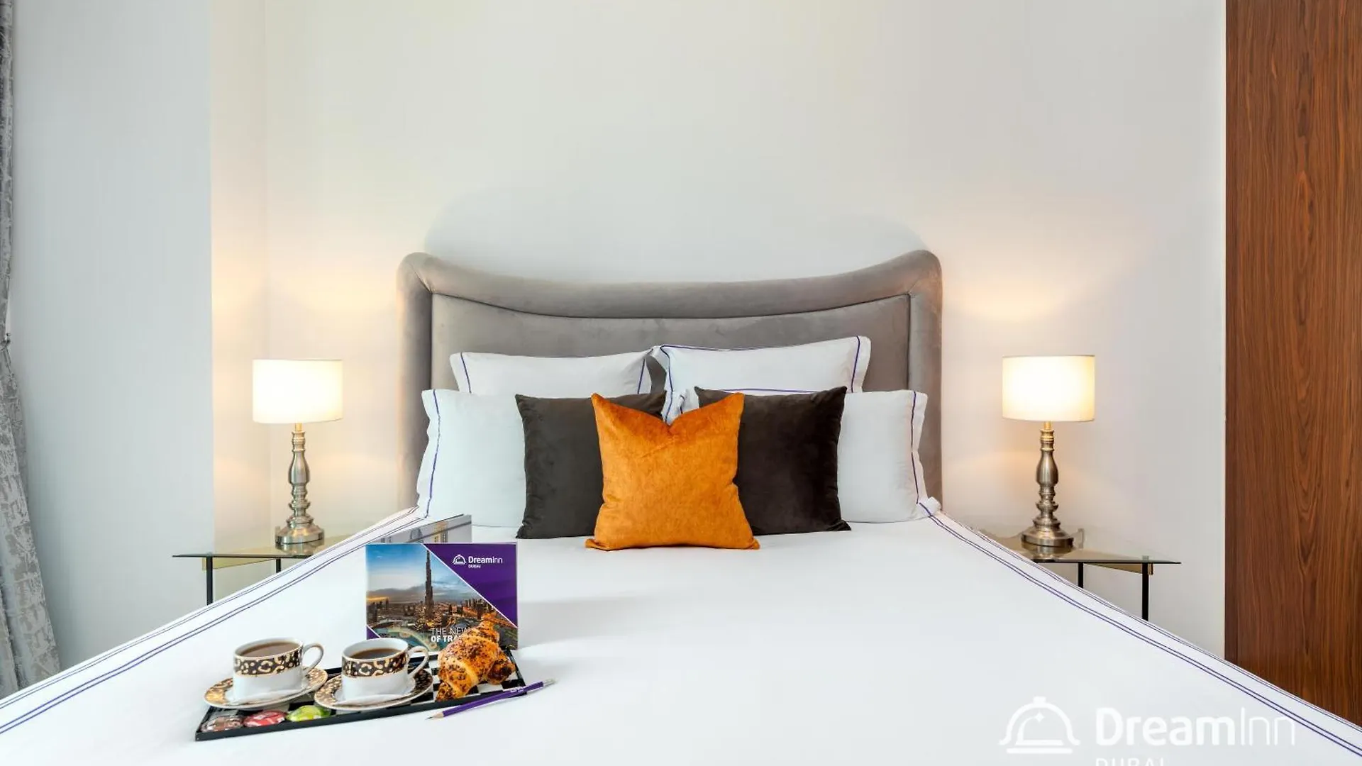 Dream Inn Apartments - Burj Residences Burj Khalifa View ドバイ